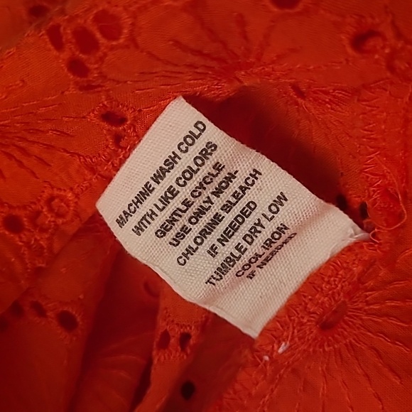 NWT WOMENS RED EYELET NICOLE MILLER ARTELIER ROLL TAB BLOUSE SIZE XS - Picture 7 of 7